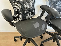 2020 herman miller mirra 2 bureaustoel (2x) - afbeelding 3 van  8