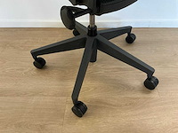 2020 herman miller mirra 2 bureaustoel - afbeelding 4 van  8