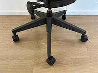 2020 herman miller mirra 2 bureaustoel - afbeelding 4 van  8