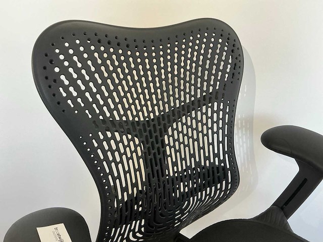 2020 herman miller mirra 2 bureaustoel - afbeelding 2 van  7