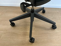 2020 herman miller mirra 2 bureaustoel - afbeelding 4 van  7