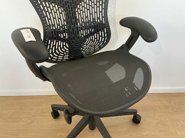 2020 herman miller mirra 2 bureaustoel - afbeelding 3 van  8