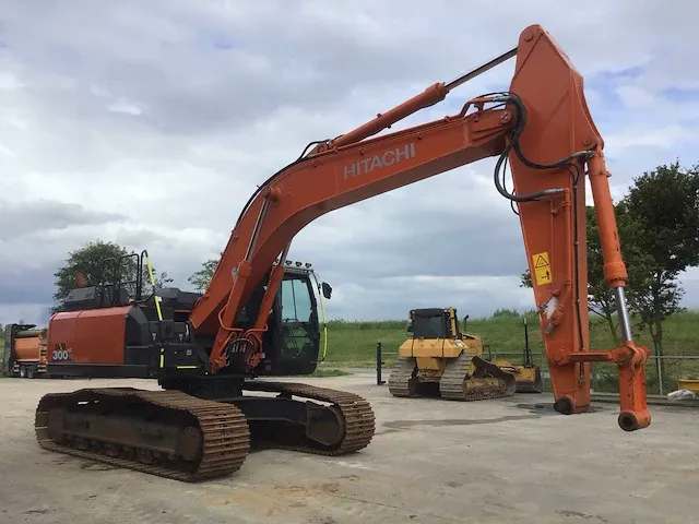 2020 hitachi zx300lc-6 rupsgraafmachine - afbeelding 6 van  34