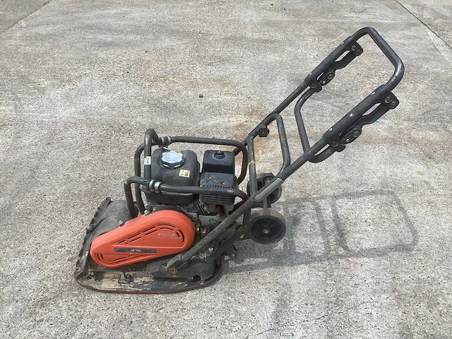 2020 husqvarna lf 75 trilplaat - afbeelding 1 van  3