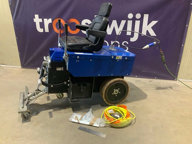 2020 janser electro ride-on tapijtstripper hydraulisch - afbeelding 6 van  12
