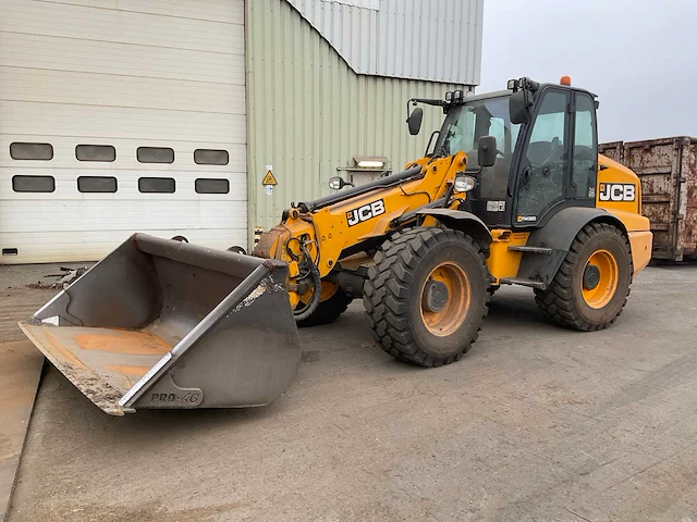 2020 jcb tm320 t4f telescopische wiellader - afbeelding 1 van  26