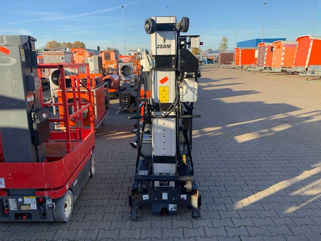 2020 jlg 25am hoogwerker - afbeelding 3 van  9