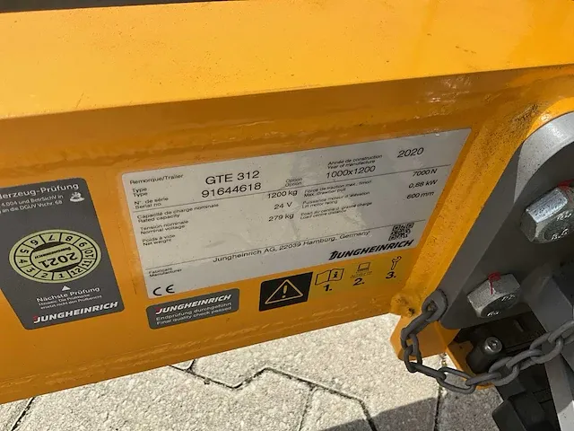 2020 jungheinrich ezs 350 industriële trekker met trein aanhangers - afbeelding 31 van  53