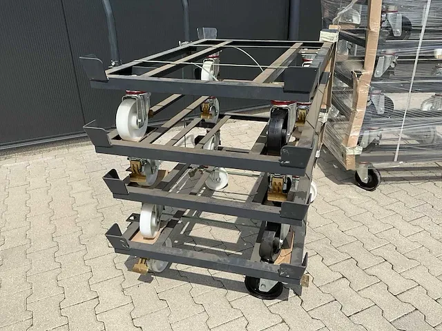 2020 jungheinrich ezs 350 industriële trekker met trein aanhangers - afbeelding 33 van  53