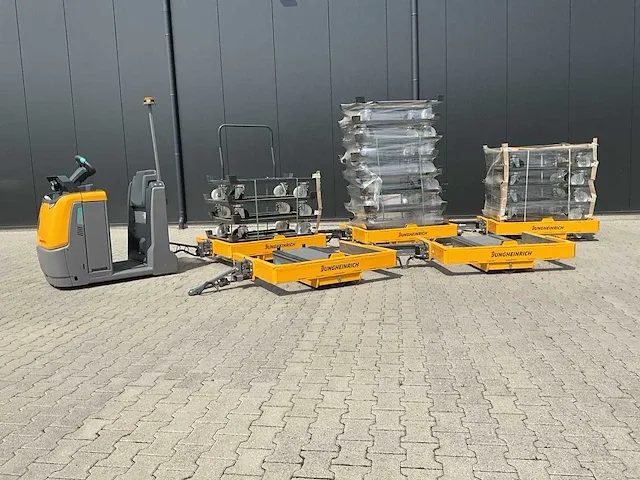 2020 jungheinrich ezs 350 industriële trekker met trein aanhangers - afbeelding 4 van  53