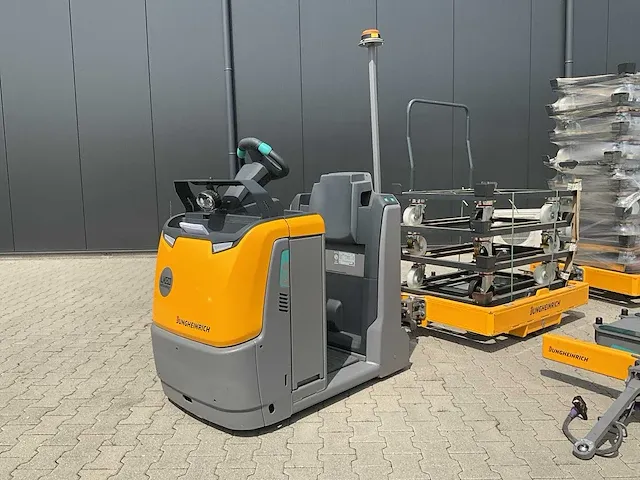2020 jungheinrich ezs 350 industriële trekker met trein aanhangers - afbeelding 5 van  53