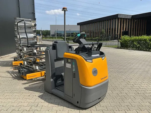 2020 jungheinrich ezs 350 industriële trekker met trein aanhangers - afbeelding 7 van  53