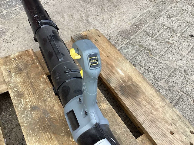 2020 kärcher professional lbb 1060/36 bladblazer - afbeelding 6 van  7