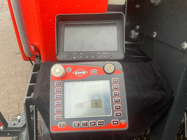 2020 kuhn fbp 3135 intelliwrap ronden balenpers - afbeelding 21 van  25