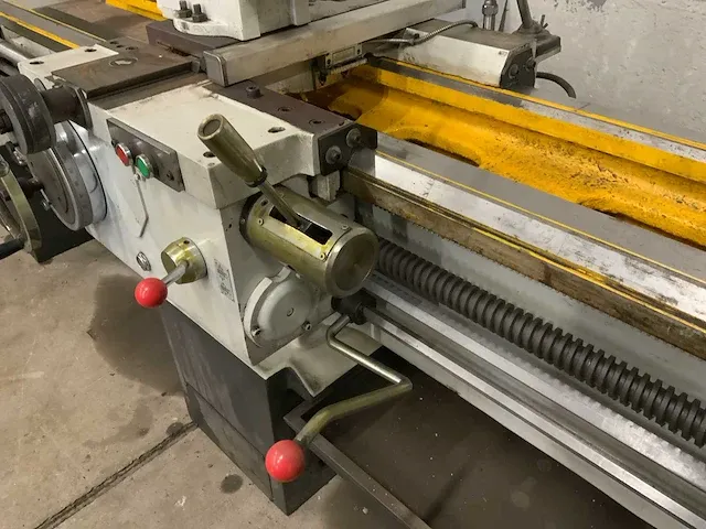 2020 lathe machine c6150x2000 handbediende draaibank - afbeelding 10 van  26