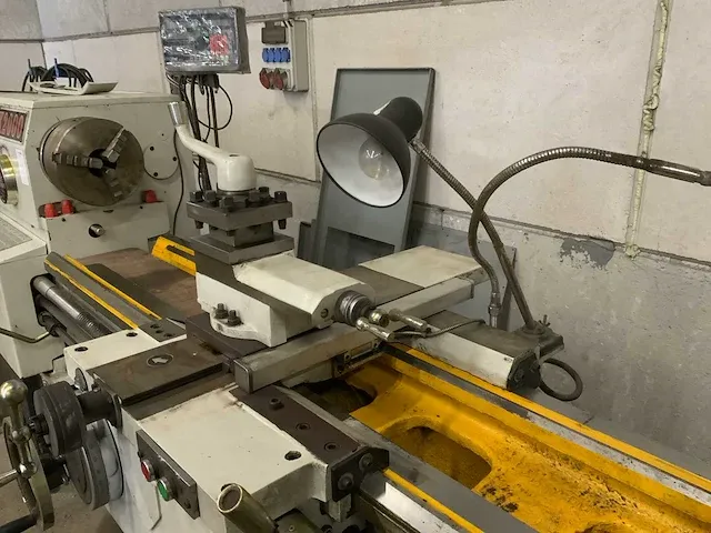 2020 lathe machine c6150x2000 handbediende draaibank - afbeelding 11 van  26
