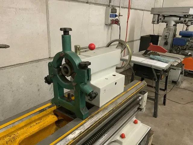 2020 lathe machine c6150x2000 handbediende draaibank - afbeelding 12 van  26