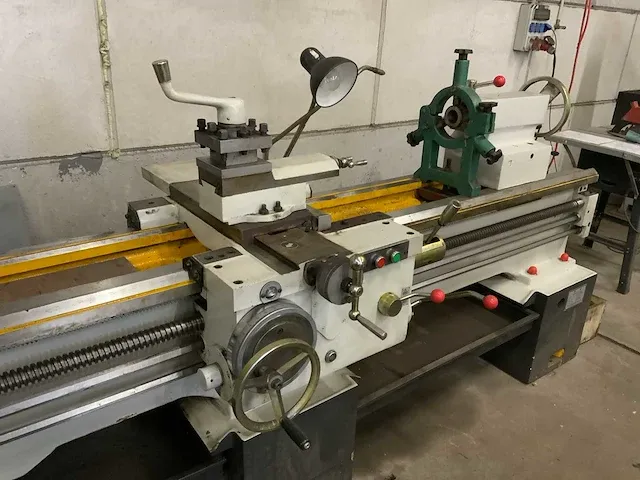 2020 lathe machine c6150x2000 handbediende draaibank - afbeelding 8 van  26