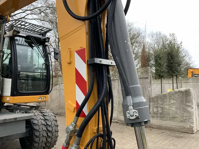 2020 liebherr a918 litronic banden graafmachine - afbeelding 29 van  67