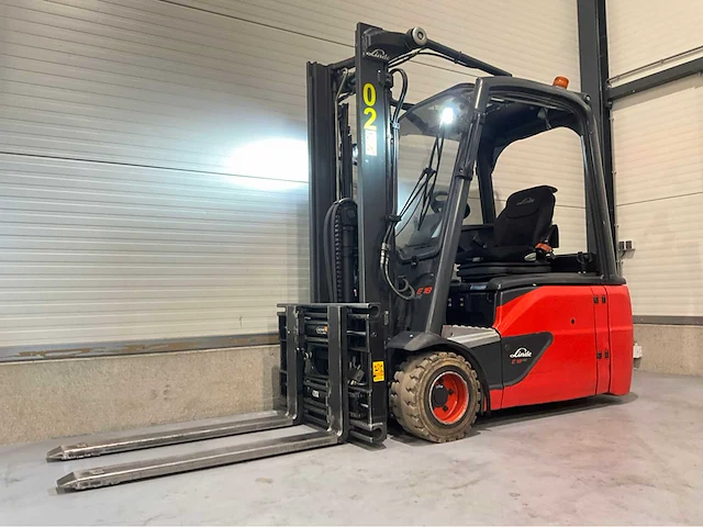 2020 linde e18l-02 1800kg bomvolle vorkheftruck - afbeelding 1 van  24