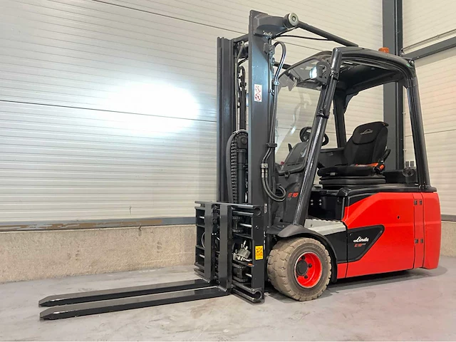 2020 linde e18l-02 1800kg bomvolle vorkheftruck - afbeelding 1 van  25