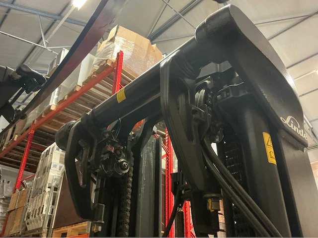 2020 linde r14 reach truck - afbeelding 16 van  23