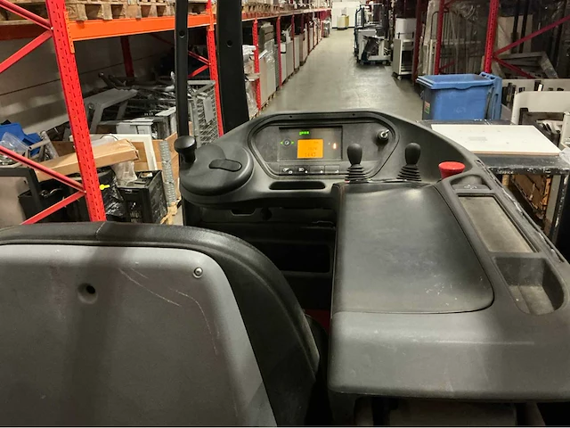 2020 linde r14 reach truck - afbeelding 19 van  23