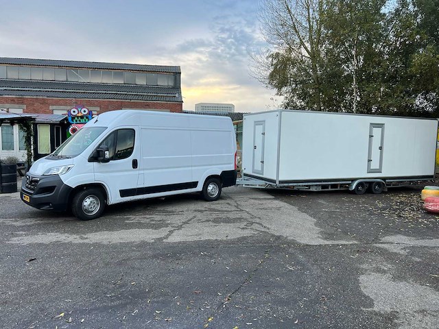 2020 luxe zelfvoorzienende toilettrailer - afbeelding 2 van  40