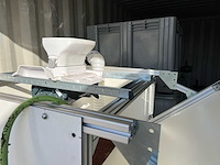 2020 luxe zelfvoorzienende toilettrailer - afbeelding 17 van  40