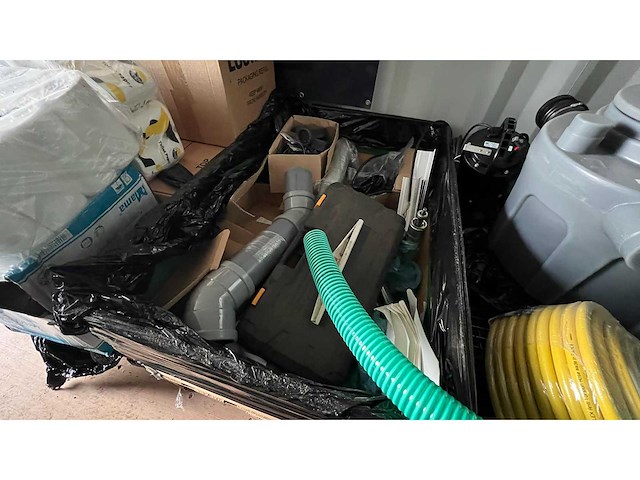 2020 luxe zelfvoorzienende toilettrailer - afbeelding 26 van  40