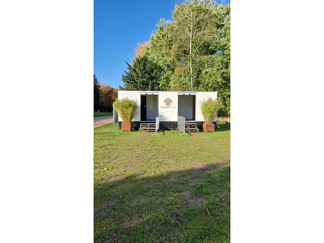 2020 luxe zelfvoorzienende toilettrailer - afbeelding 36 van  40