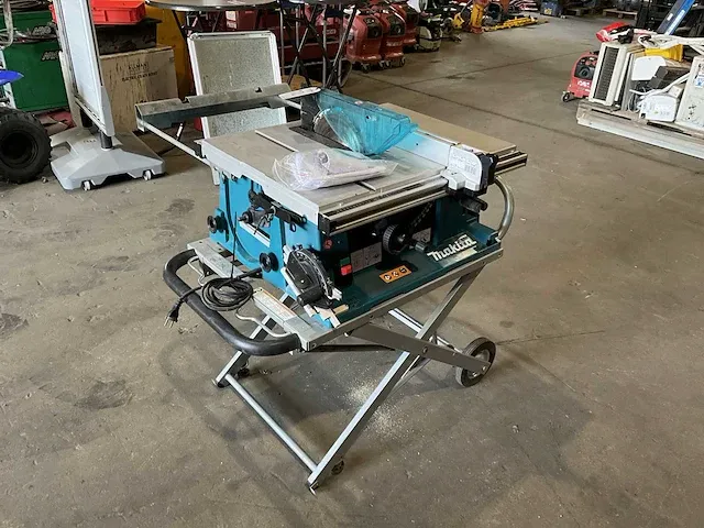 2020 makita 2704n zaagtafel - afbeelding 3 van  13