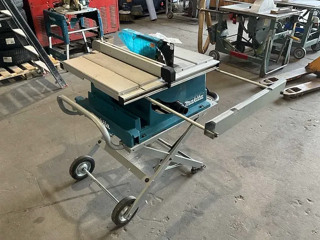 2020 makita 2704n zaagtafel - afbeelding 5 van  13
