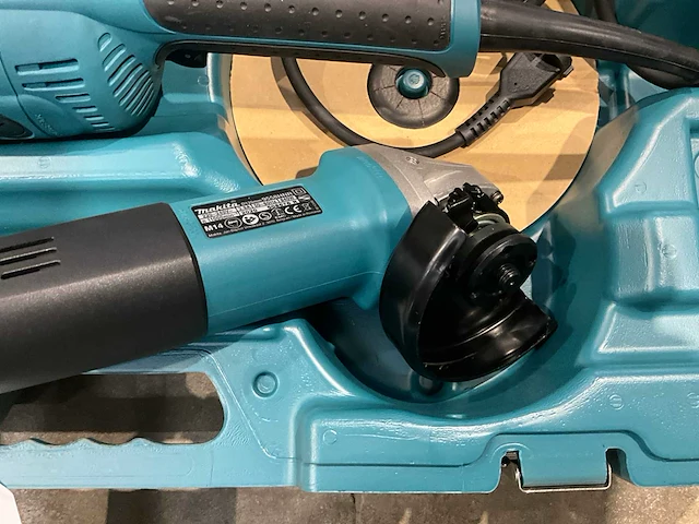 2020 makita ga9020/9558hnr haakse slijpmachine set - afbeelding 6 van  10