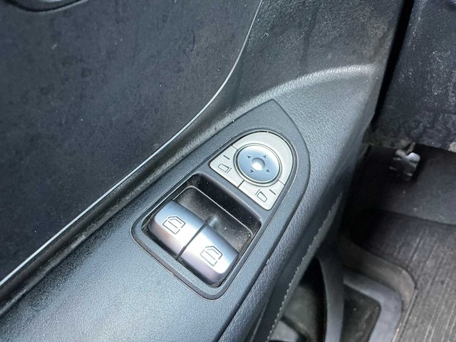 2020 mercedes-benz evito bedrijfswagen / bev - afbeelding 24 van  38