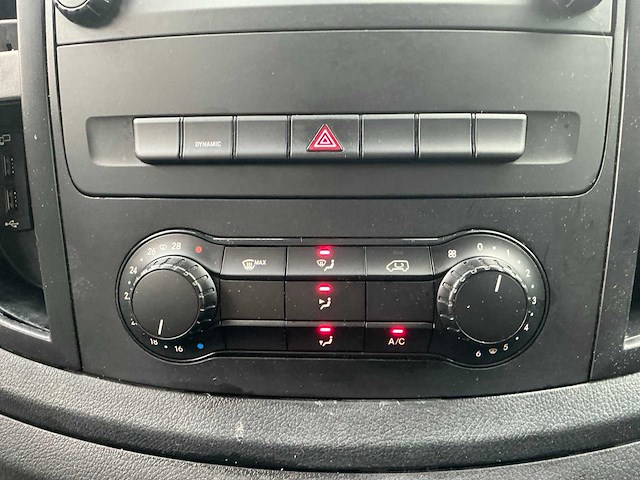 2020 mercedes-benz evito bedrijfswagen / bev - afbeelding 14 van  32