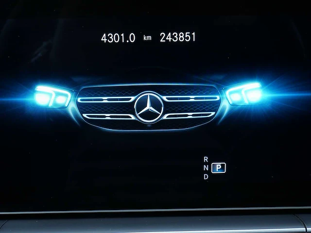 2020 mercedes-benz gle 400d personenauto - afbeelding 13 van  39