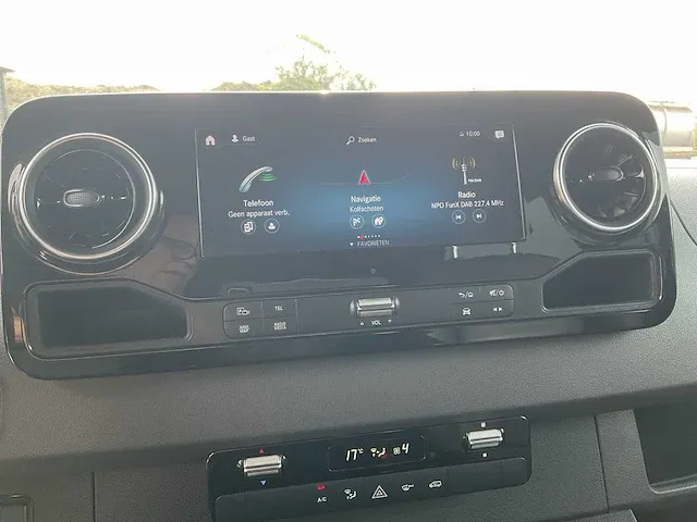2020 mercedes-benz sprinter 319 3.0 cdi l2h1 dc euro vi-d bedrijfswagen - afbeelding 9 van  29