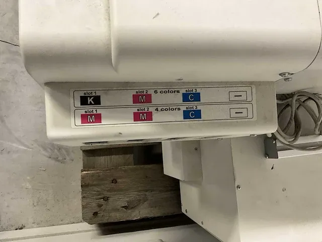 2020 mutoh valuejet 462uf flatbedprinter uv - afbeelding 2 van  11