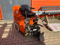 2020 national flooring equipment 5700 bol opzit accu tapijt / vloerstripper