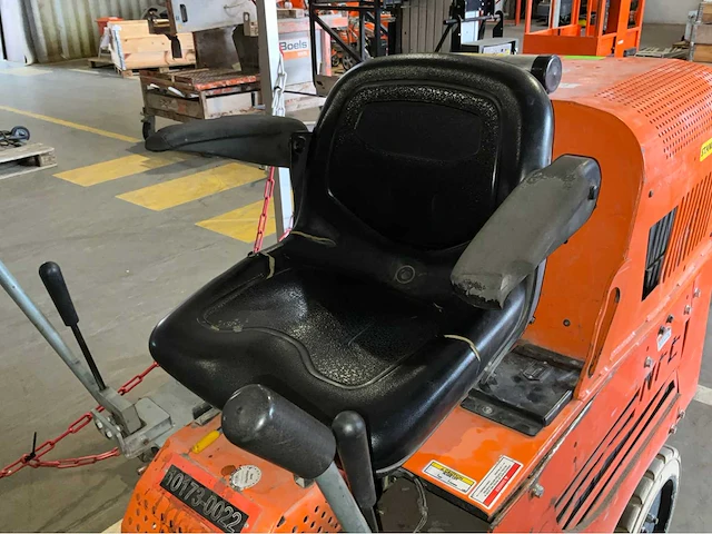 2020 national flooring equipment 5700 bol opzit accu tapijt / vloerstripper - afbeelding 21 van  21