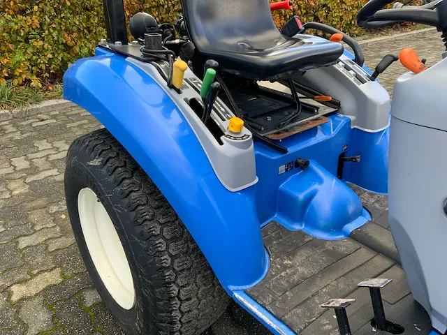 2020 new holland boomer 25 smalspoor- en compacttractor - afbeelding 13 van  30