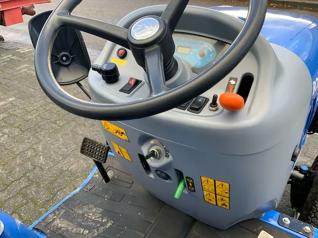 2020 new holland boomer 25 smalspoor- en compacttractor - afbeelding 16 van  30