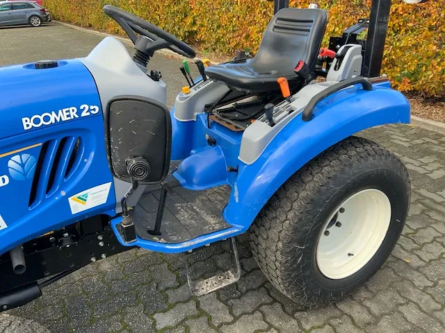 2020 new holland boomer 25 smalspoor- en compacttractor - afbeelding 28 van  30