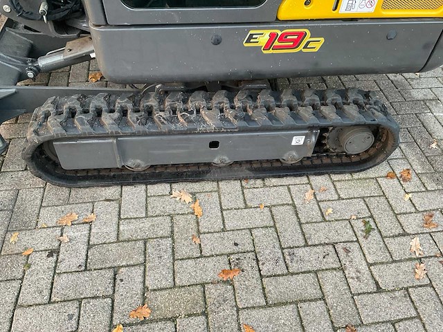 2020 new holland e 19 c minigraafmachine - afbeelding 15 van  18