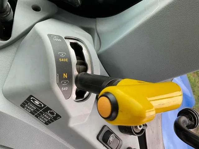 2020 new holland t6.155 dynamic command vierwielaangedreven landbouwtractor - afbeelding 21 van  37