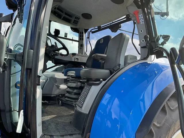 2020 new holland t6.155 dynamic command vierwielaangedreven landbouwtractor - afbeelding 30 van  37