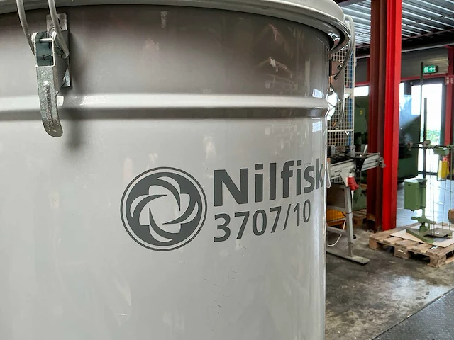 2020 nilfisk 3707/10 industriële stofzuiger - afbeelding 4 van  20