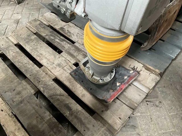 2020 ntc nt-70y giant trilstamper - afbeelding 3 van  8