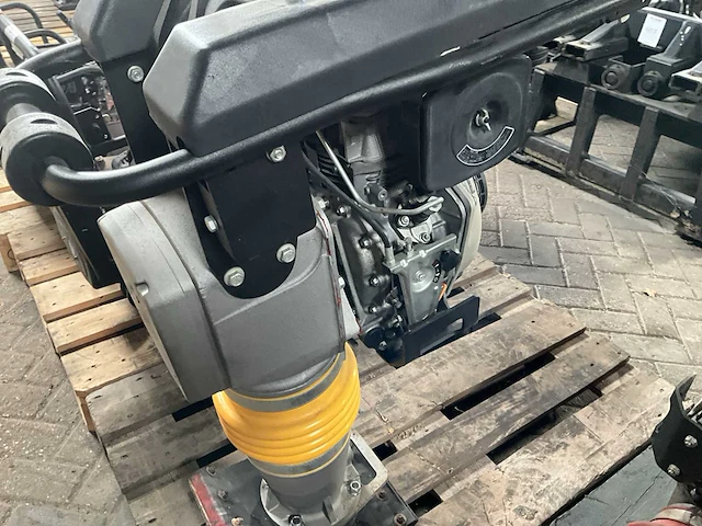 2020 ntc nt-70y giant trilstamper - afbeelding 6 van  8